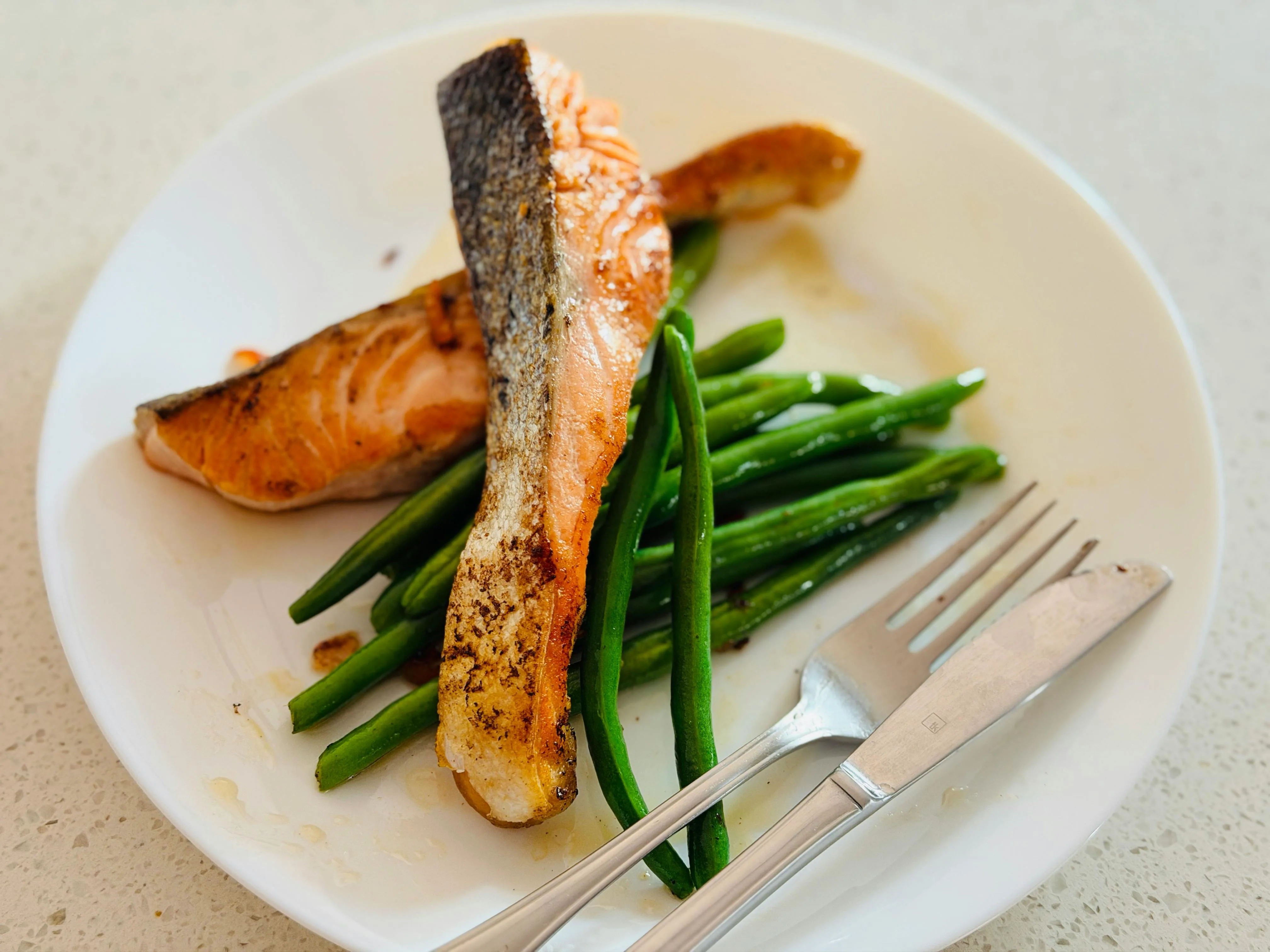 Grilled Salmon & Greens